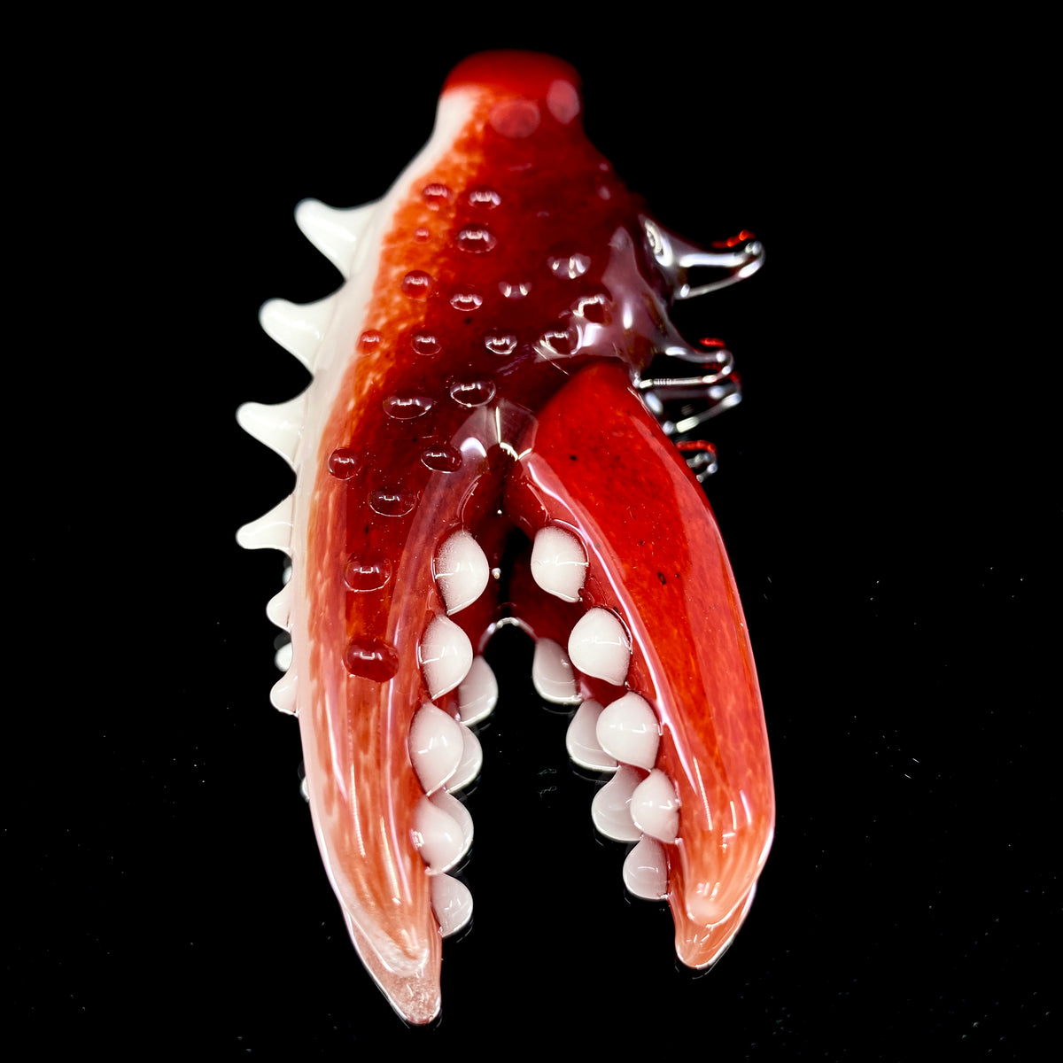 Lindemann Glass Claw Pendant (Red/White)