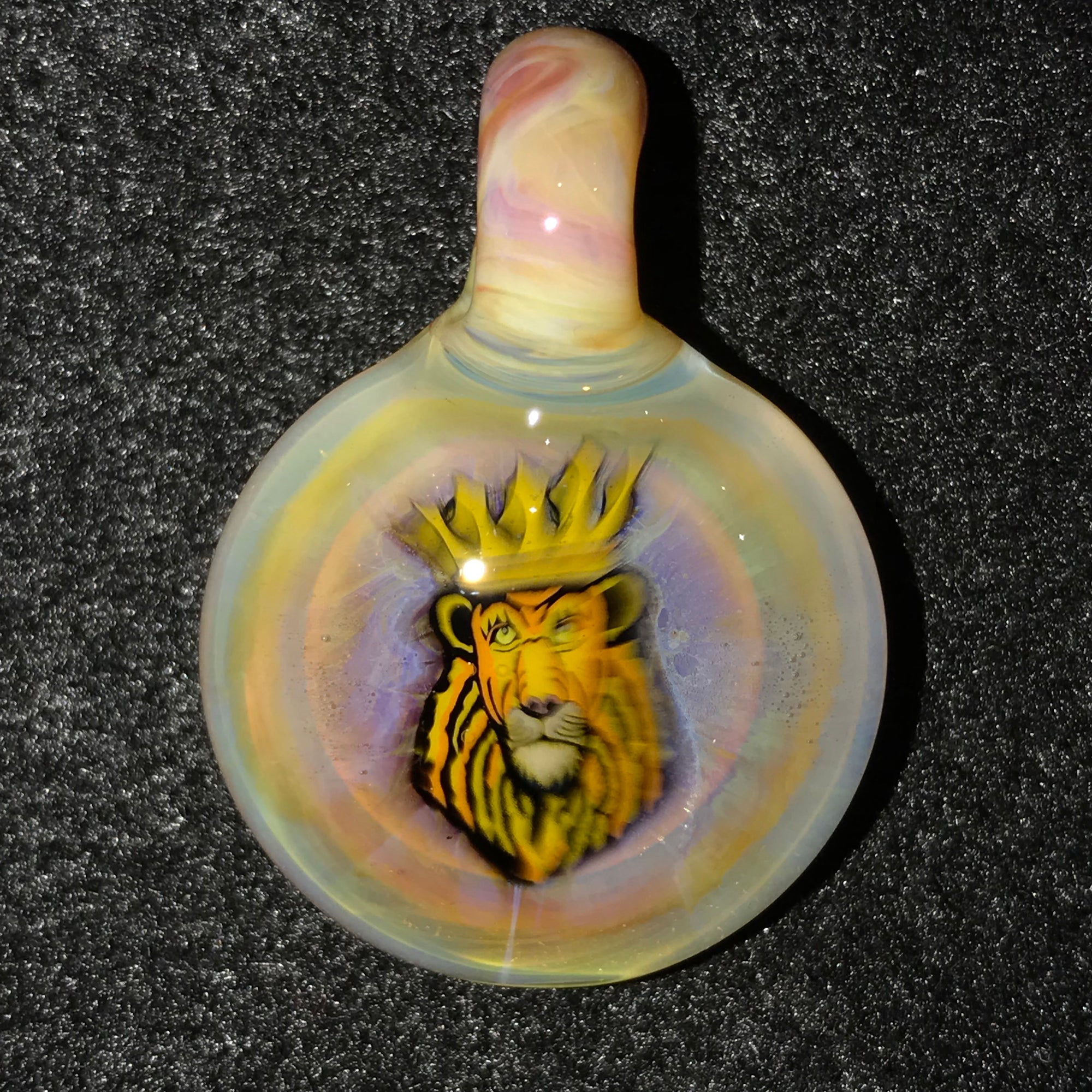 Crowned Lion King Milli Image Pendant (Amber Purple/Orange/Yellow)