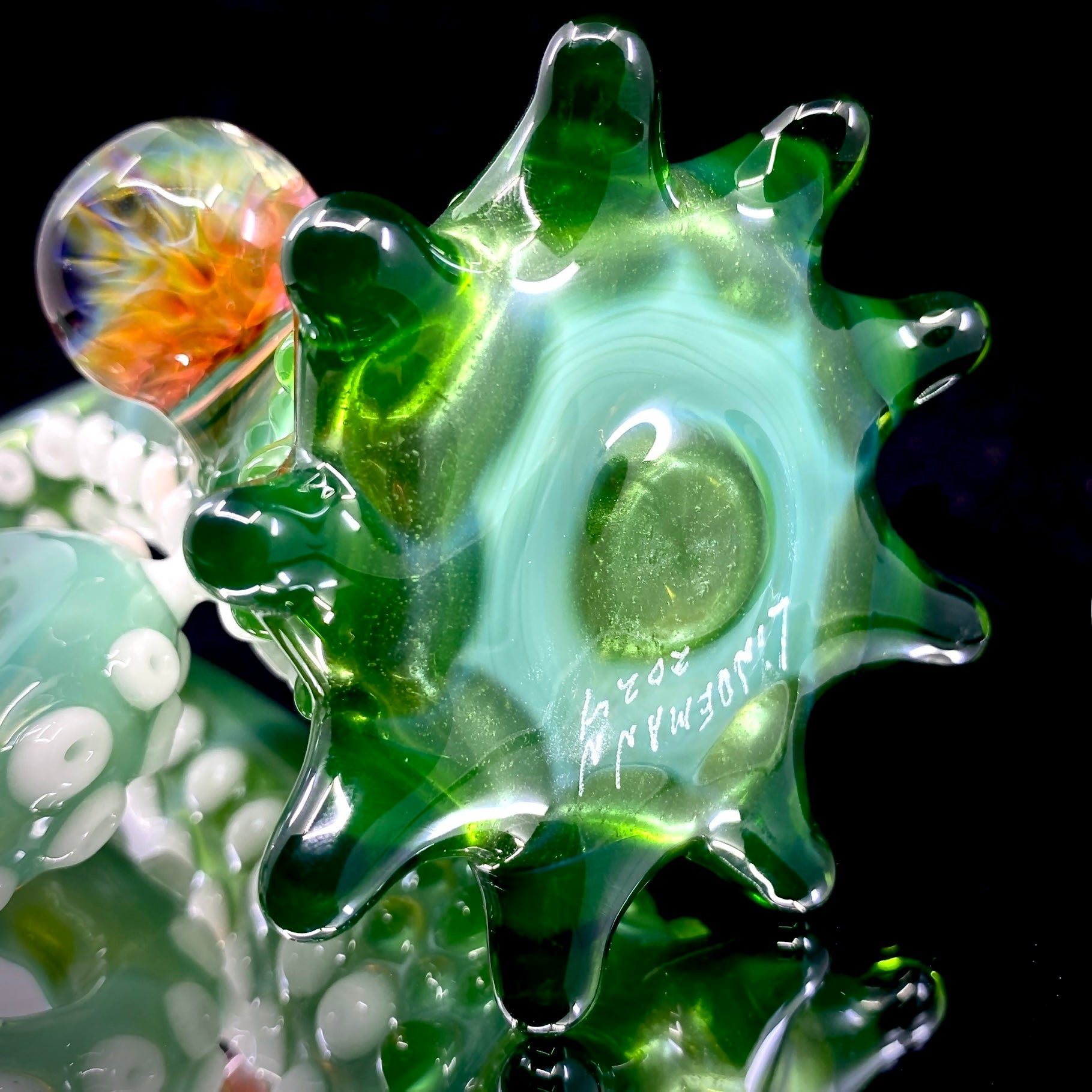 Lindemann Glass Tentacle Mini Tube with Marble (OG Moss and Plantphibian)