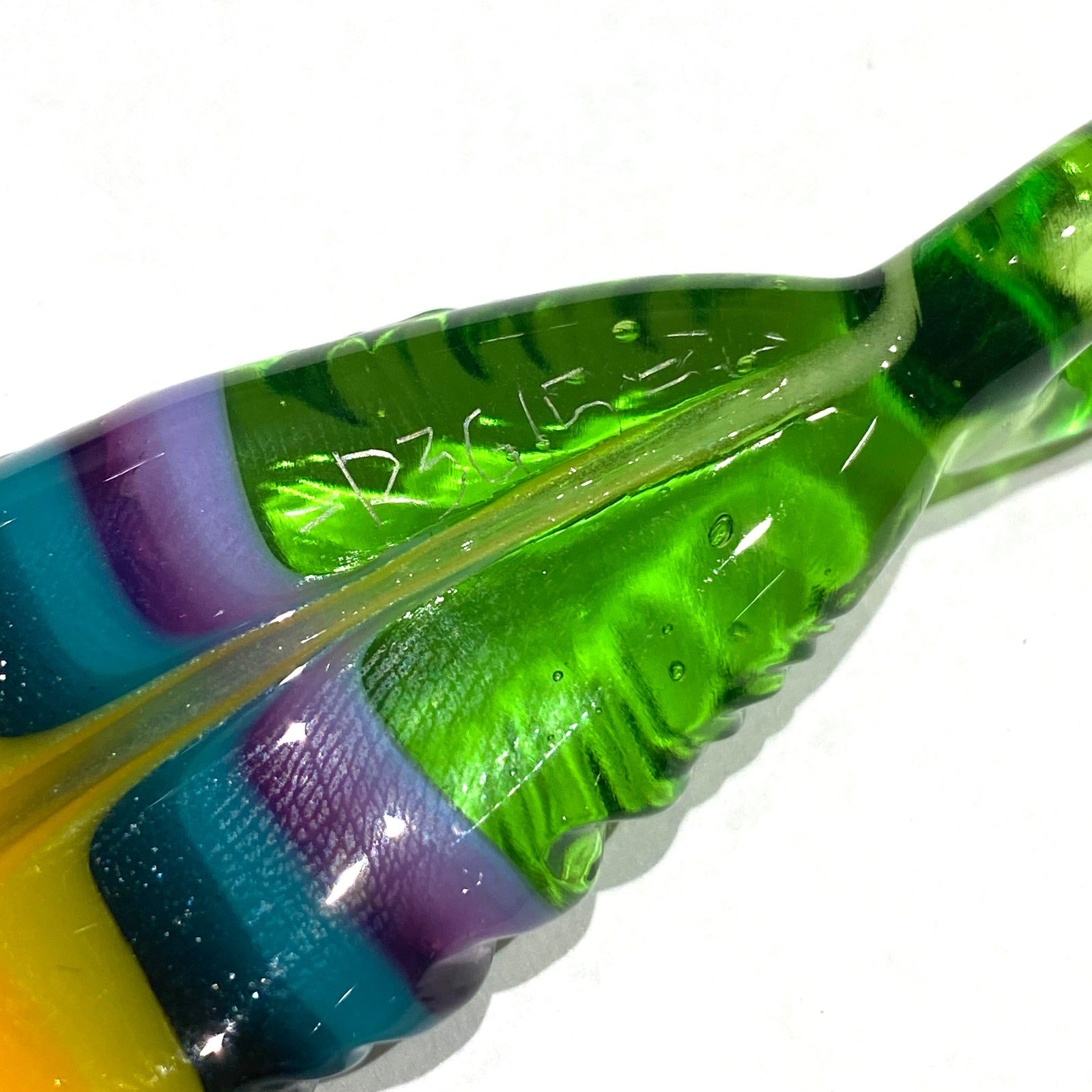 R3G15 Glass Medium Pendleton Feather Pendant #4