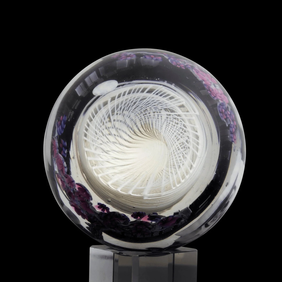 Electric Avenue / Yesulga Castle Wraparound with White Reticello Core Marble