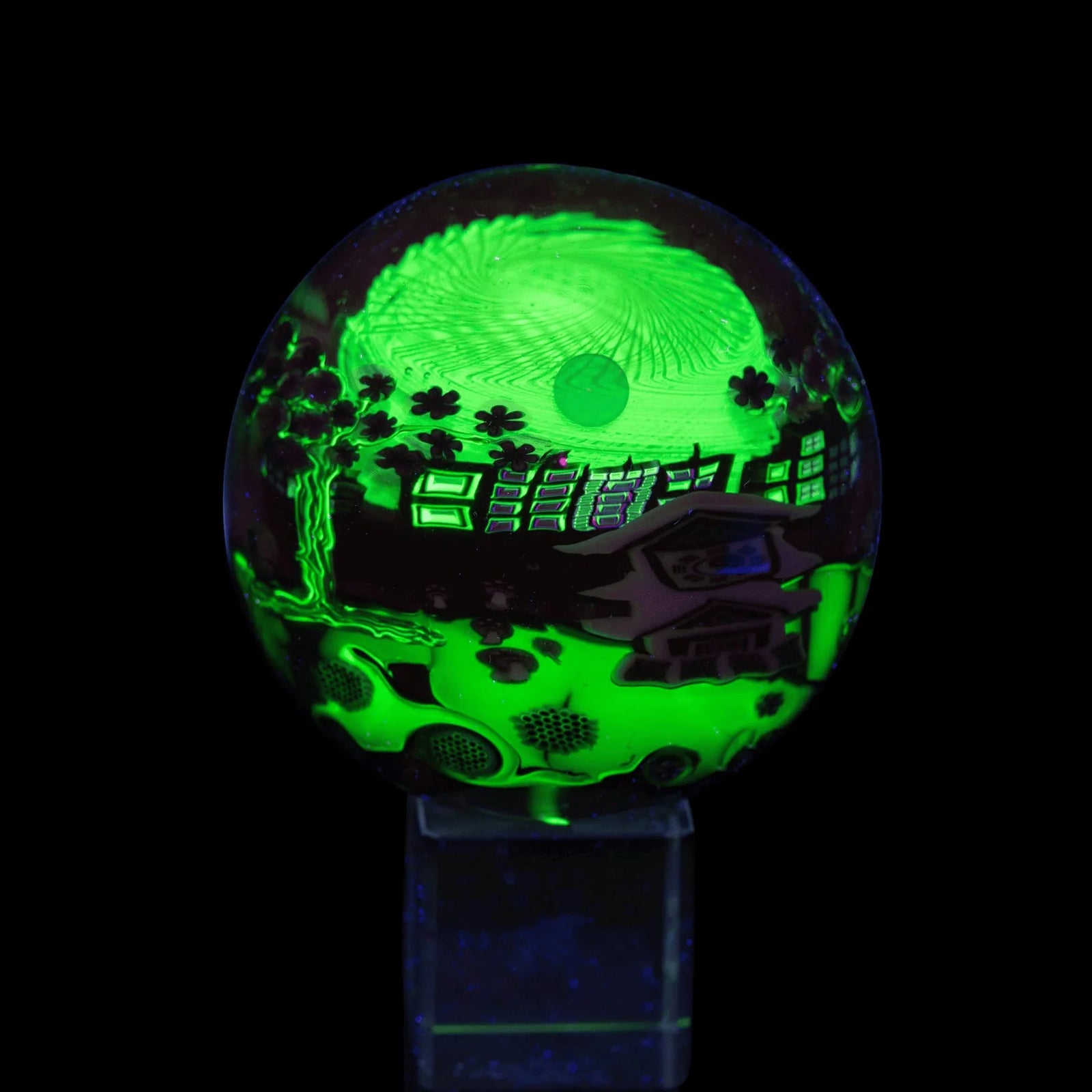 Electric Avenue / Yesulga Castle Wraparound with White Reticello Core Marble