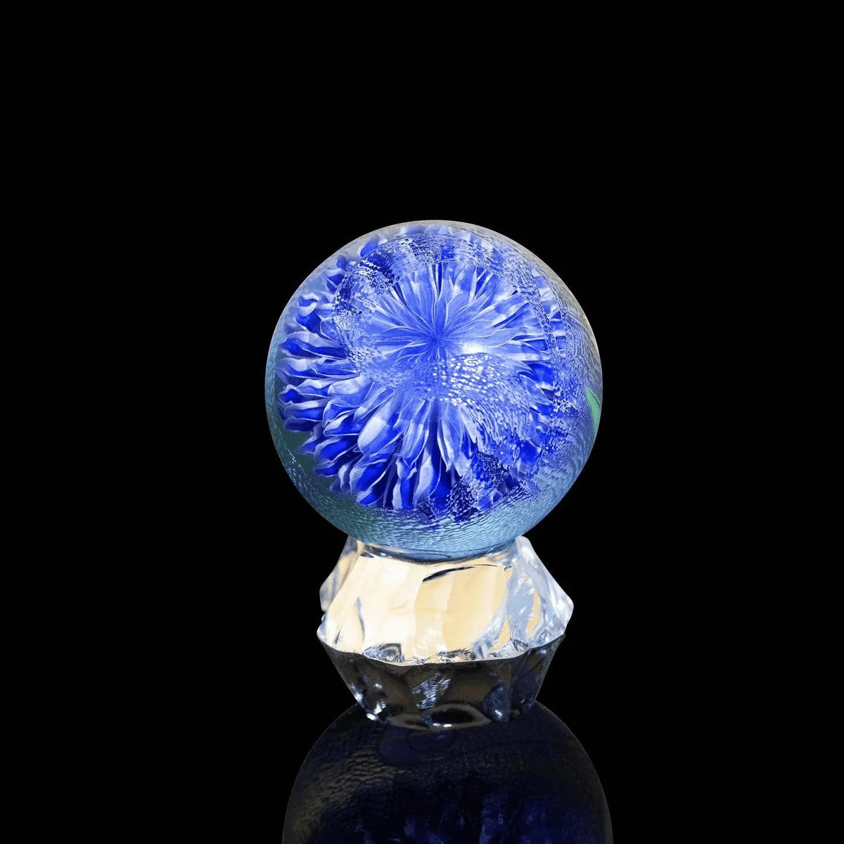 Fern Dahlia Marble w/ Stand by Jared DeLong