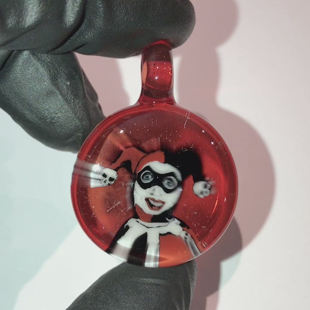 Harley Quinn Milli Pendant