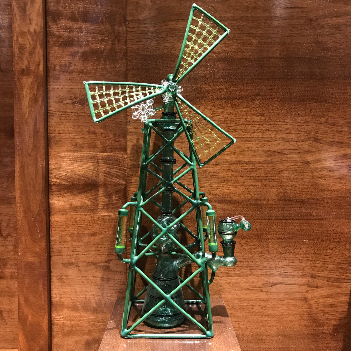 Windmill Fab Egg Water Pipe with Honey Bucket (Green Stardust/illuminati UV)